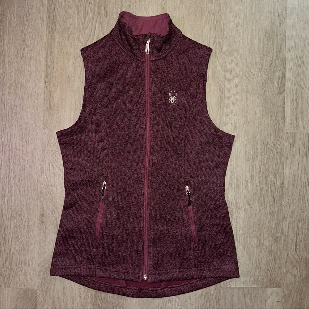 Spyder Red Sleeveless Fitted Tank Top with Mandarin Collar